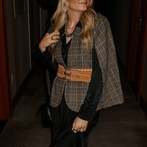 Flying Tomato Wool Cape